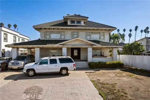 House For Sale in 1802, Crenshaw Boulevard, Los Angeles, California