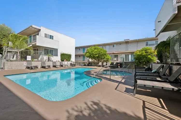 Rent Apartments in West Torrance with Pool, Gym, and Community Features