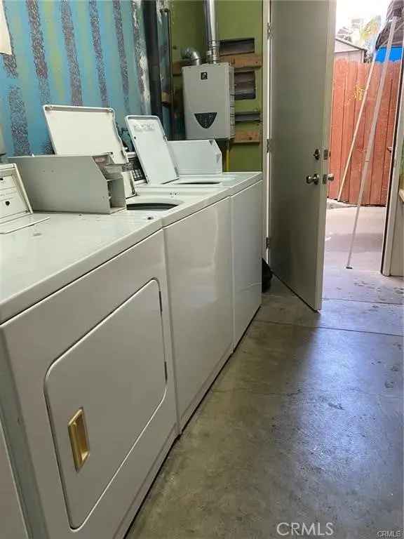 House For Sale in 6140, Orange Avenue, Long Beach, California