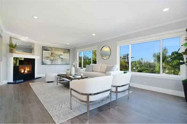 House For Sale in 14560, Valley Vista Boulevard, Los Angeles, California