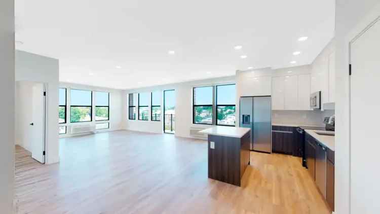 Luxury Apartments for Rent in Palisades with Skyline Views