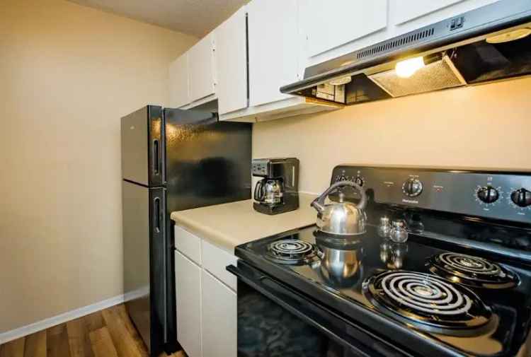 Rent Autumn Woods Apartments in Mobile with Great Community Amenities