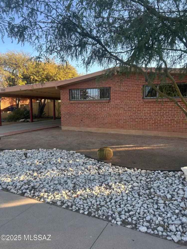 House For Sale in 7322, East 18th Street, Tucson, Arizona