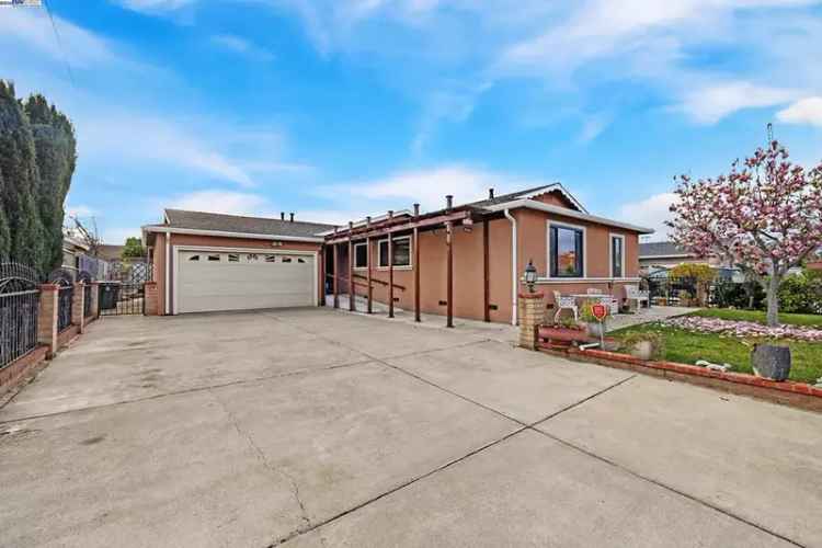 House For Sale in 43353, Cedarwood Drive, Fremont, California