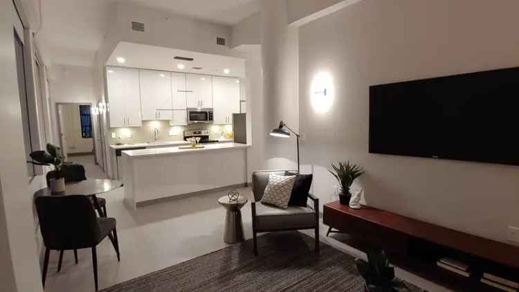 Rent Luxury Micro Apartments in Cincinnati near The Connector