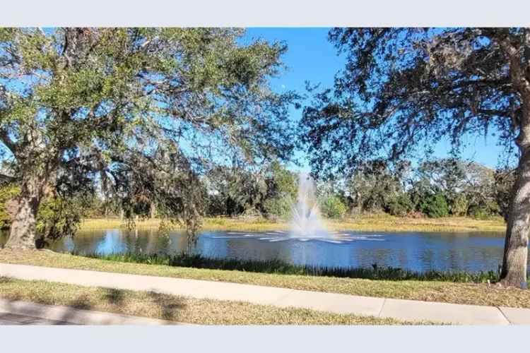 House For Sale in Bradenton, Florida