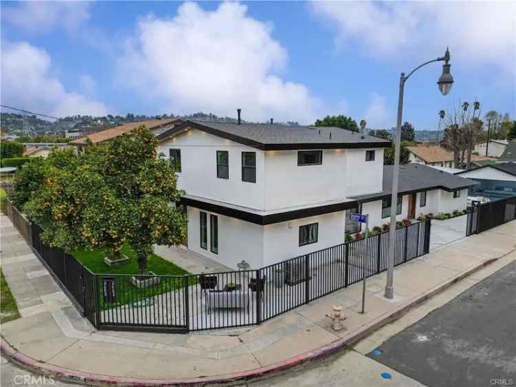 House For Sale in 2642, Queen Street, Los Angeles, California