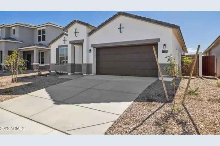 Cali floor plan for rent in Zanjero Pass with large backyard and amenities