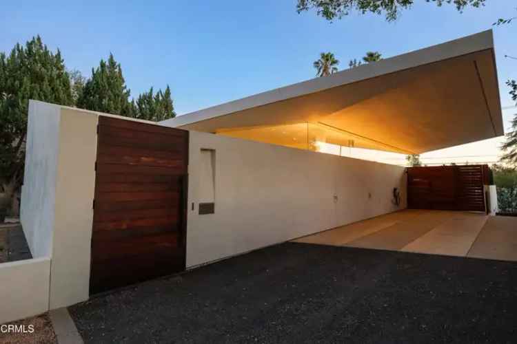 Buy House in Pasadena with Modernist Style and Outdoor Gardens