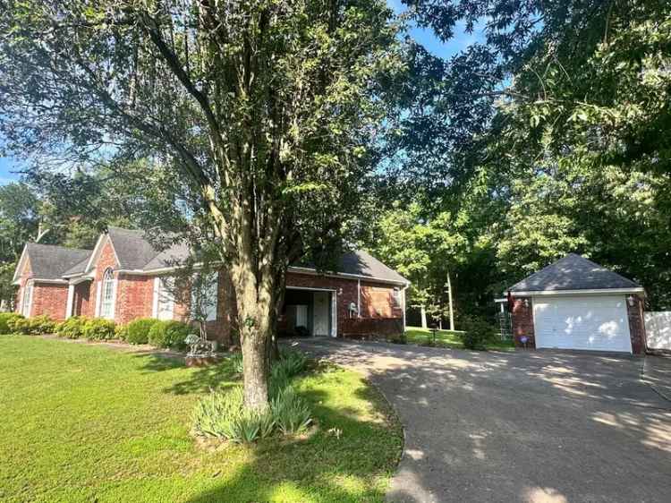 House For Sale in 3, Tiffany Lane, Clarksville, Arkansas