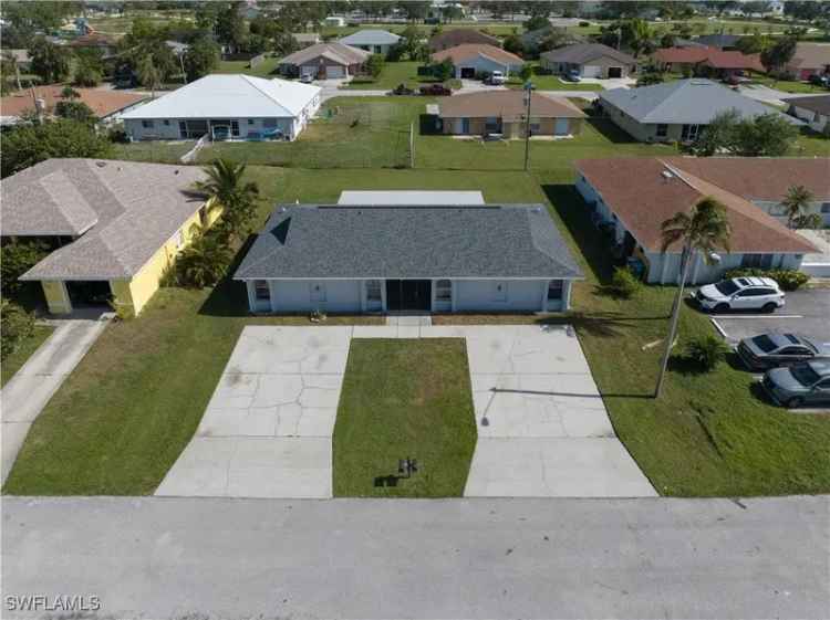 House For Sale in 527, Southeast 6th Avenue, Cape Coral, Florida