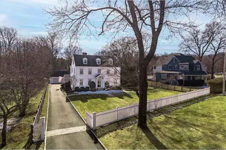 House For Sale in 1037, Stratfield Road, Fairfield, Connecticut