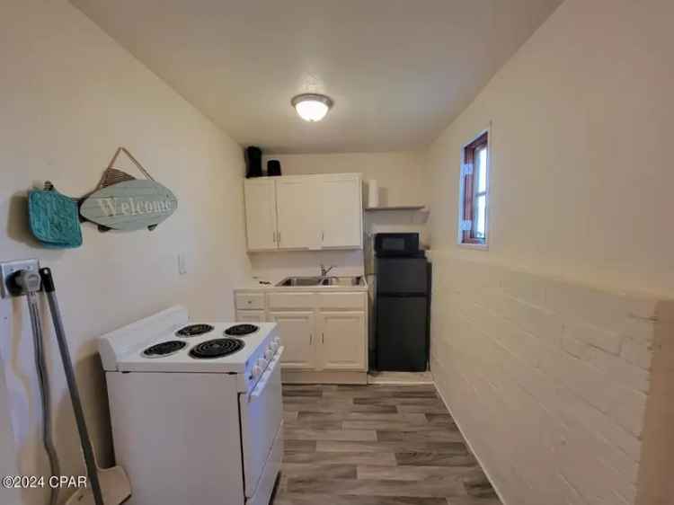 Rent Efficiency Apartment Unit with Furnishings and Utilities Included