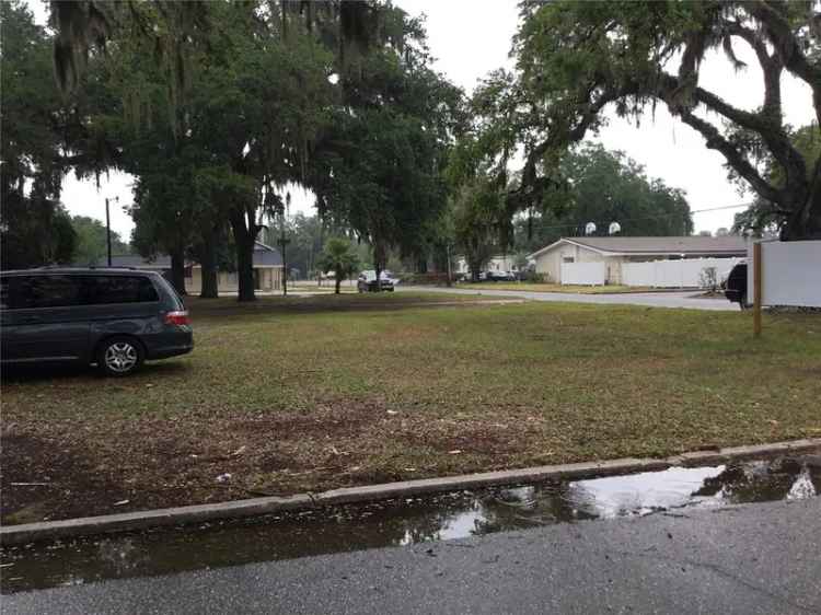 Land For Sale in 520, 20th Street East, Bradenton, Florida