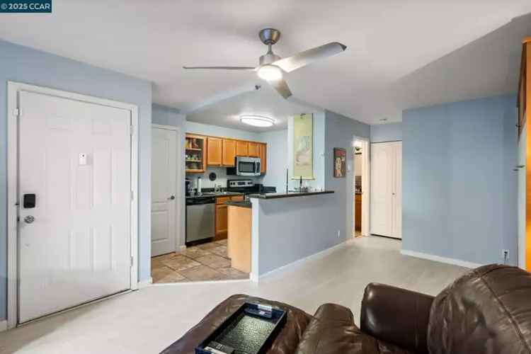 Rent Ground-Floor Studio Condo in Baywood Villas with Great Amenities