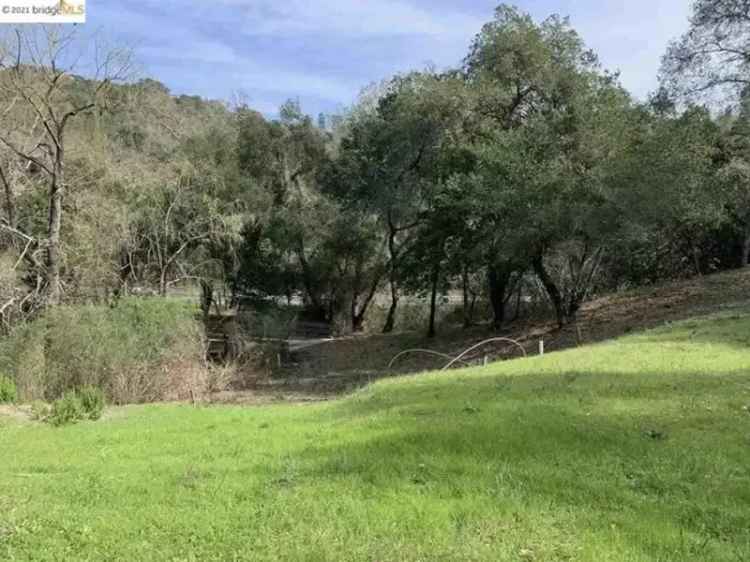 Land For Sale in Orinda, California