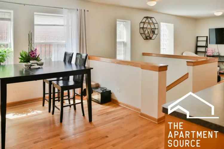 Rent Large Duplex Down Apartment in Wicker Park with 3 Bedrooms and 2 Baths