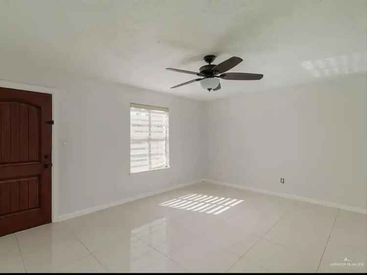 Rent Townhouse in Uptown McAllen with Modern Amenities