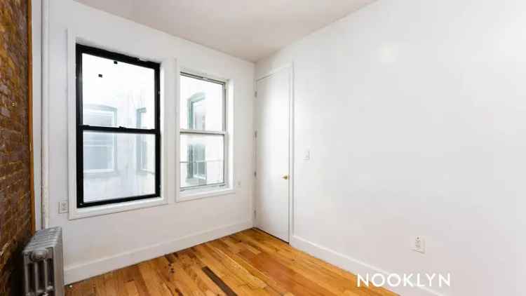 Rent Apartment in Bushwick Brooklyn with Backyard and Renovated Bath