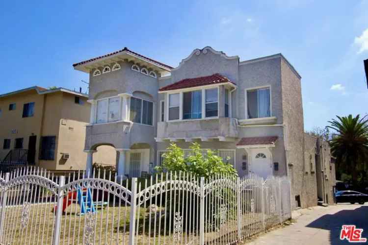 House For Sale in 2012, South La Salle Avenue, Los Angeles, California