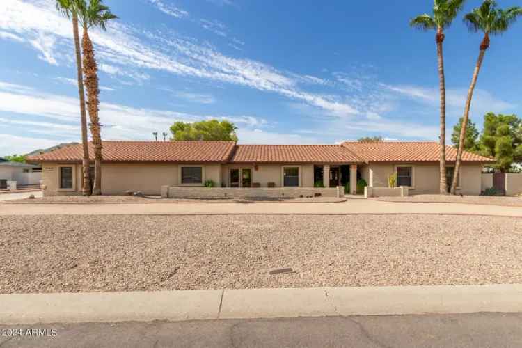 House For Sale in 5202, West Soft Wind Drive, Glendale, Arizona