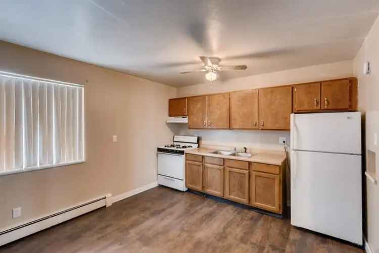 Rent Apartments in Aspen Creek with Quality Housing and Caring Service