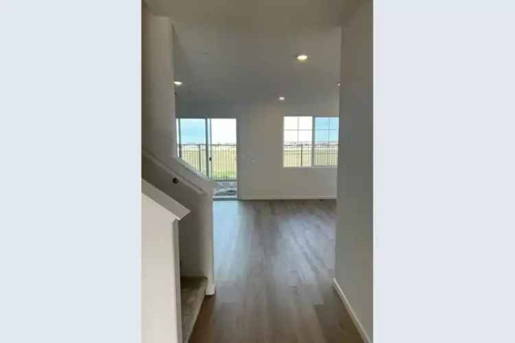 House For Sale in Roseville, California