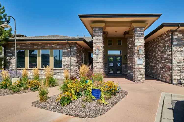 Rent Apartments in Aurora with Resort Amenities and Spacious Layouts