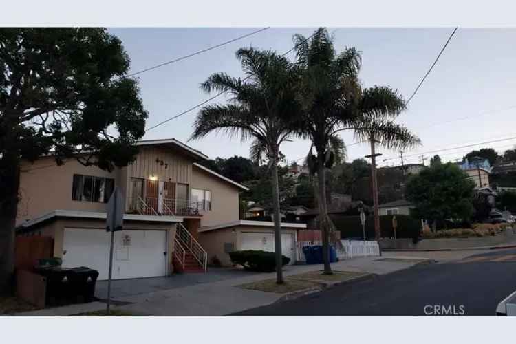 Invest in Elegant 4-Plex in San Pedro with Ocean View and Garages