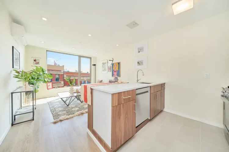 Rent Luxury Apartment Unit in Harlem with Stunning Views and Modern Amenities