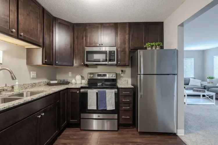 Rent Spacious Apartments in Eagan with Pool and Fitness Center