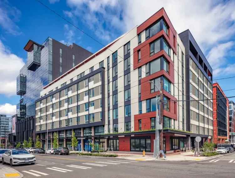 Rent Apartments in South Lake Union Stylishly Near Denny Park