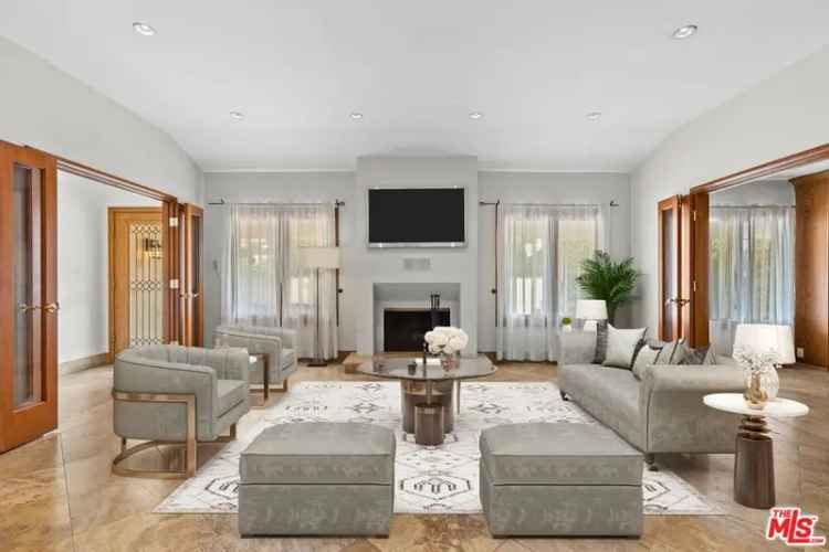 House For Sale in 12510, West Sunset Boulevard, Los Angeles, California