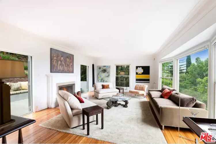 House For Sale in 7911, Hillside Avenue, Los Angeles, California