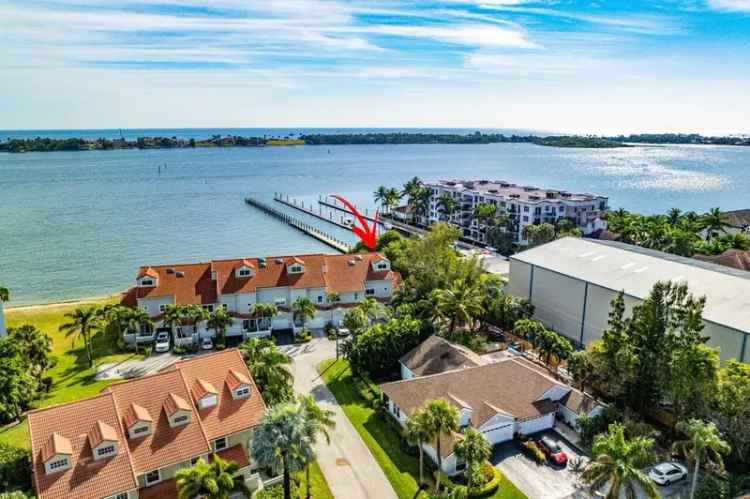 House For Sale in 31, South Lakeshore Drive, Hypoluxo, Florida