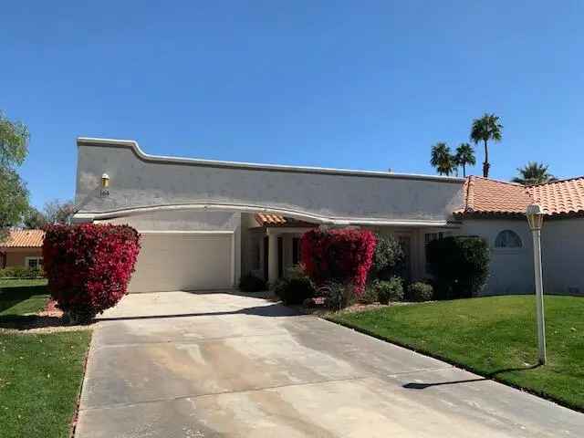 House For Sale in 164, Desert Falls Drive East, Palm Desert, California