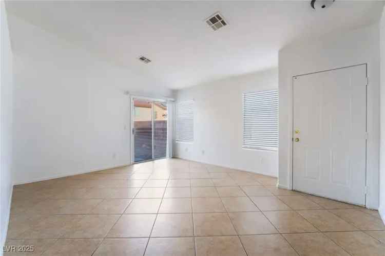 Rent a Single Story Home with 3 Bedrooms in Las Vegas