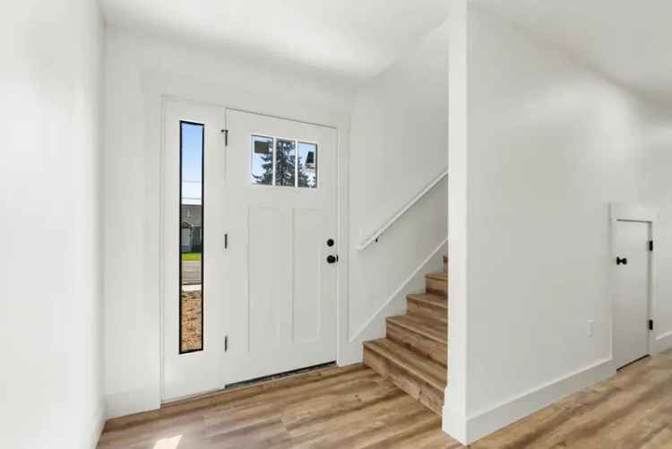 Rent Brand New Three Bedroom Townhomes in Stayton Oregon