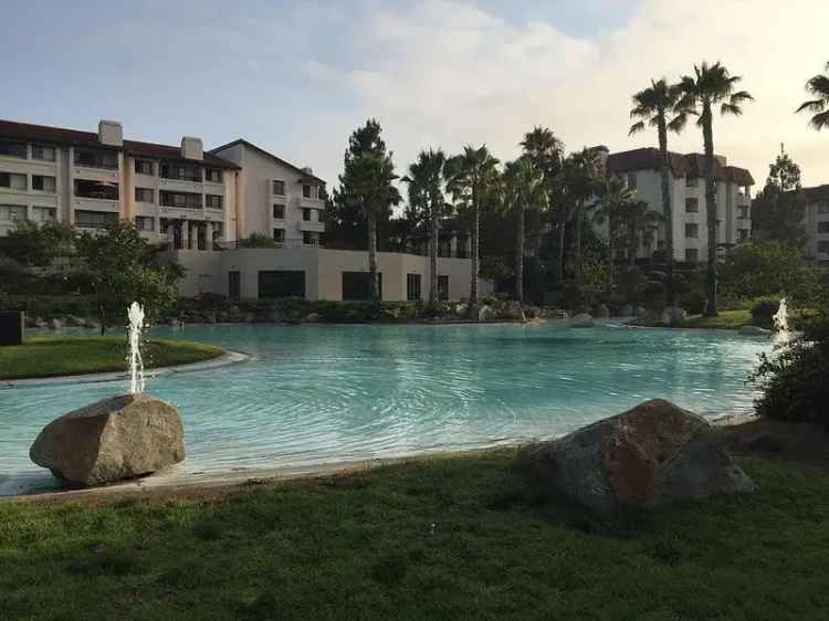 Rent 1 Bedroom 1.5 Bath Condo near Fashion Valley with Great Amenities