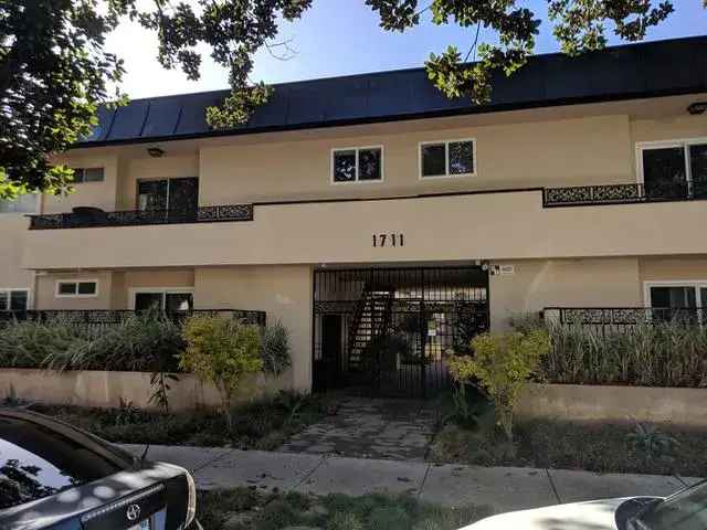 Rent 2 Bedroom Apartment in West LA with Private Patio and Gated Access