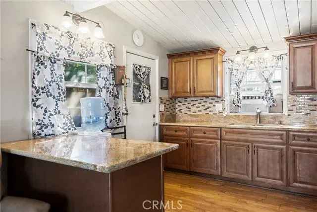 House For Sale in 266, West Alcross Street, Covina, California