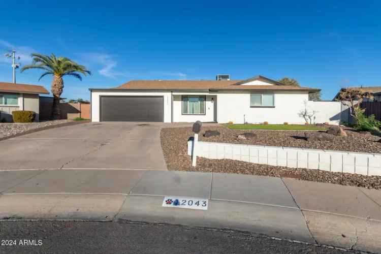 House For Sale in 12043, North 46th Avenue, Glendale, Arizona