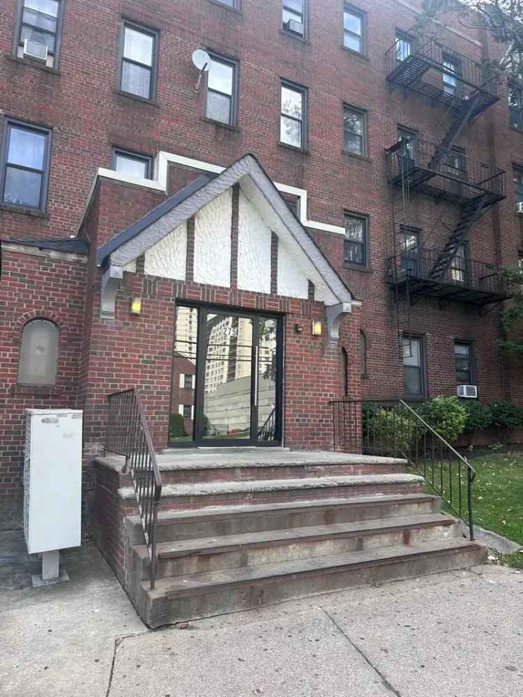 Rent 1 Bedroom Apartment in Hackensack with Convenient Access