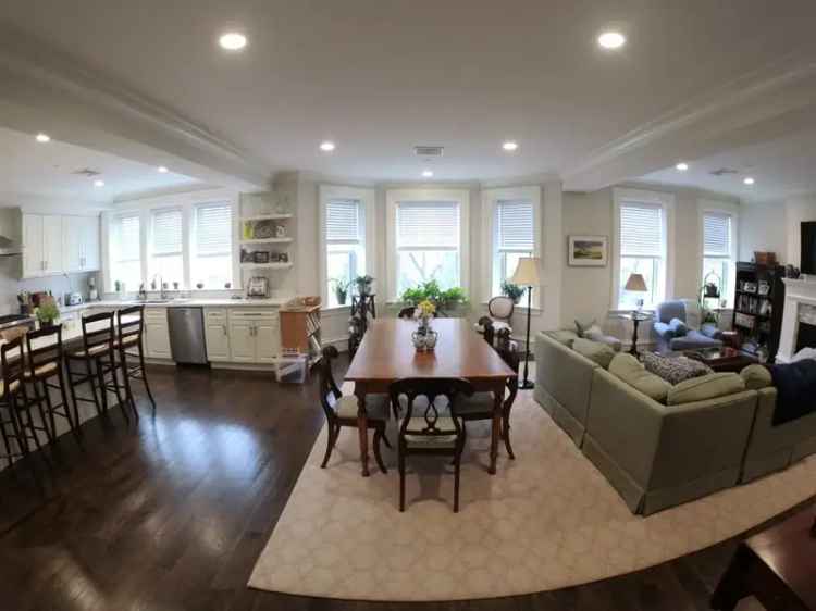 Luxury Apartment for Rent in Coolidge Corner with 4 Bedrooms and 4.5 Bathrooms