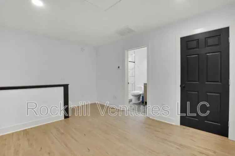 Rent Apartment Unit in Baldwin Park with Modern Updates and Furnishings