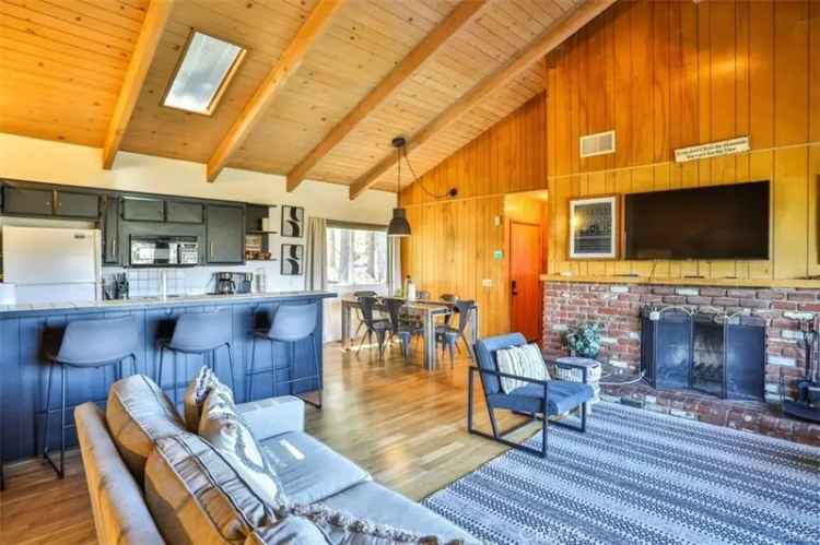 House For Sale in 524, Pioneer Road, Lake Arrowhead, California