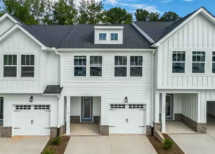 Rent Pet-Friendly Townhomes in Greenville with Modern Amenities