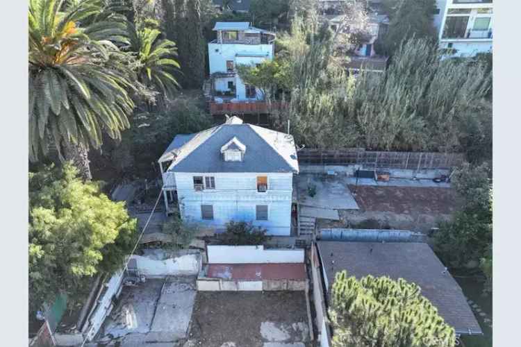 House For Sale in 1574, Donaldson Street, Los Angeles, California