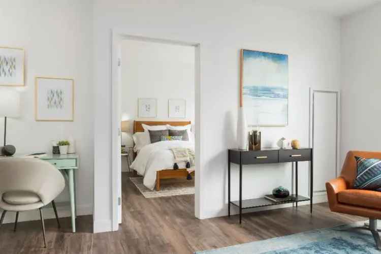 Rent Apartments at Lantera Boston Landing with Premium Features