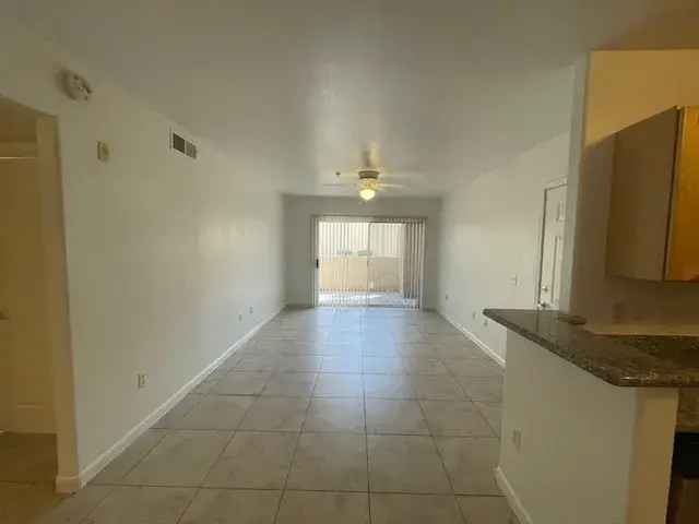 Rent Fully Furnished Townhouse in Gilbert with 2 Beds and Resort Style Amenities